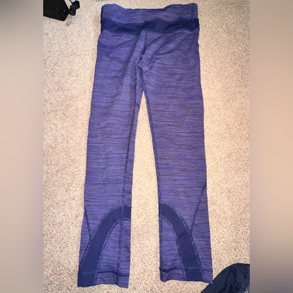 purple lululemon cropped leggings - Picture 2 of 4
